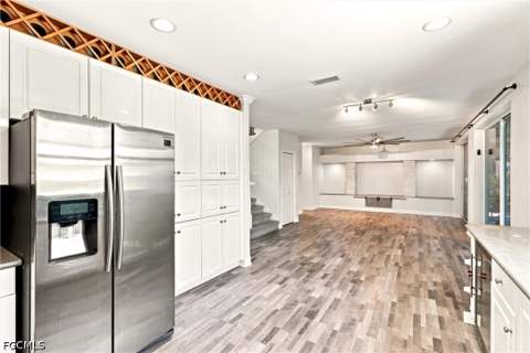 13031 Shoreside Ct, Fort Myers FL - photo 10 of 44