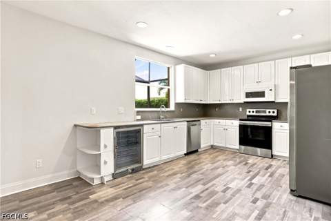 13031 Shoreside Ct, Fort Myers FL - photo 8 of 44