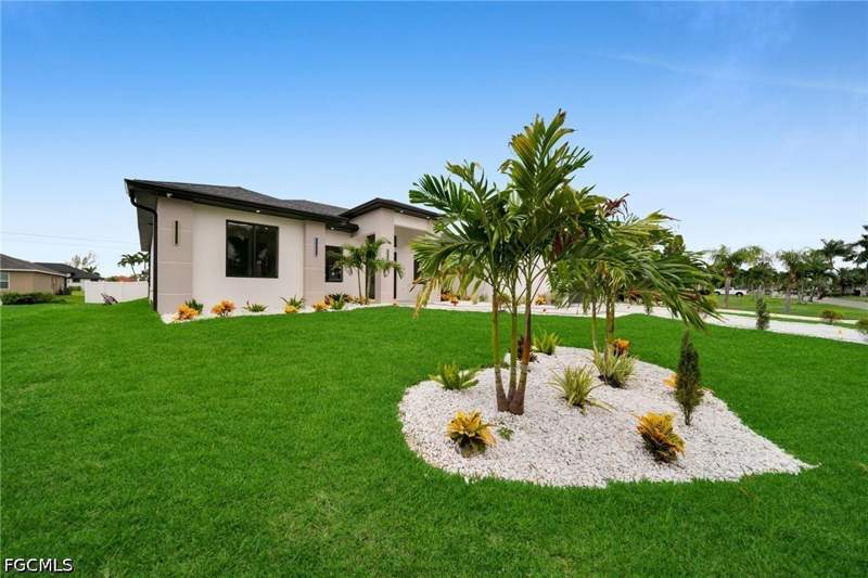 3 bedroom SingleFamilyResidence at 3916 SW 20th Ave, Cape Coral, Cape Coral — photo 5