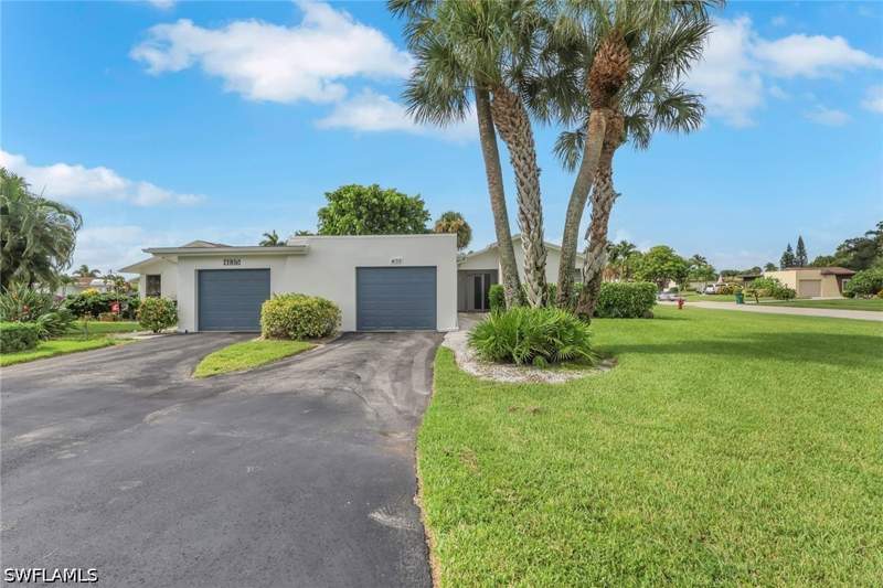 2 bedroom Attached at 4133 Lakewood Blvd E27, Lakewood Villas, Naples — photo 2
