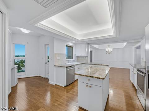 2905 Gulf Shore Blvd N 501N, Naples FL - photo 12 of 25