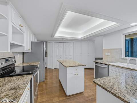 2905 Gulf Shore Blvd N 501N, Naples FL - photo 14 of 25