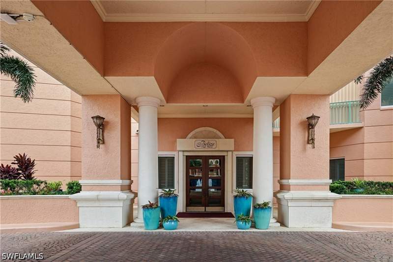 3 bedroom Condominium at 970 Cape Marco Dr 504, Belize, Marco Island — photo 2