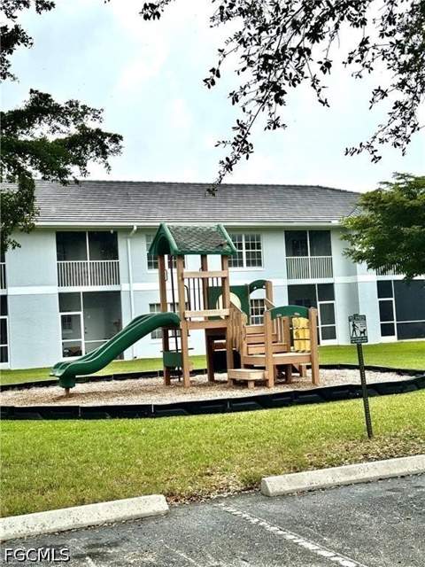 8424 Bernwood Cove Loop 1510, Fort Myers FL - photo 11 of 16