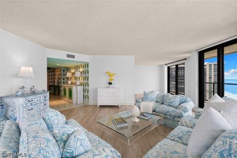 4901 Gulf Shore Blvd N 1501, Naples FL - photo 8 of 33