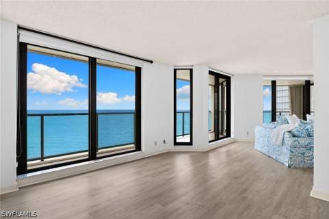 4901 Gulf Shore Blvd N 1501, Naples FL - photo 9 of 33