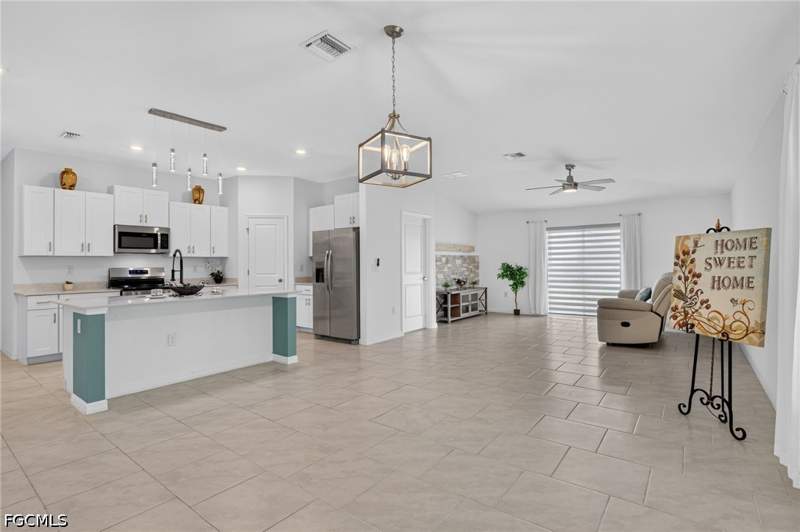 4 bedroom SingleFamilyResidence at 17742 Paradiso Way, Crane Landing, North Fort Myers — photo 5