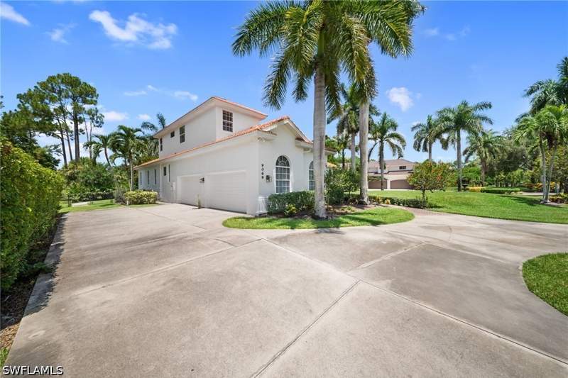 4 bedroom SingleFamilyResidence at 9069 The Lane, Quail Woods Estates, Naples — photo 5