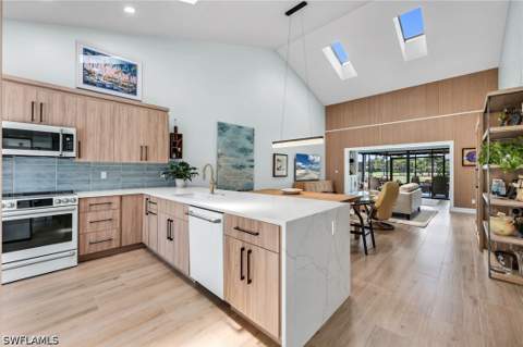 182 Bears Paw Trl, Naples FL - photo 6 of 29