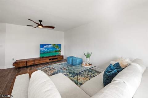 13124 Golden Palms Cir, Fort Myers FL - photo 10 of 23