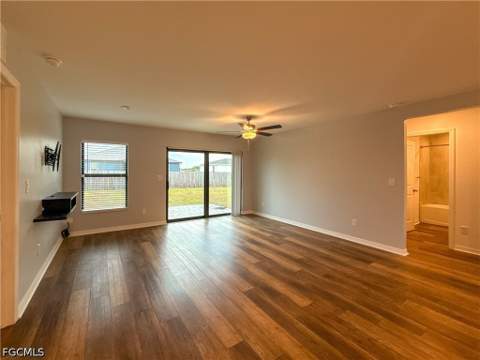 3010 NE 6th Pl, Cape Coral FL - photo 6 of 23