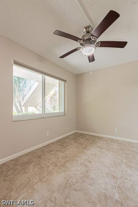 149 Palm Dr 17, Naples FL - photo 22 of 47
