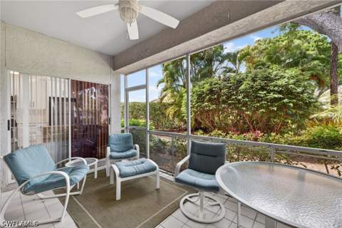 290 Emerald Bay Cir L7, Naples FL - photo 16 of 22