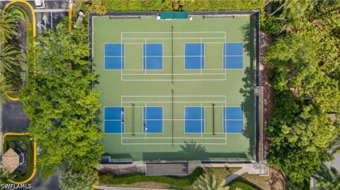 290 Emerald Bay Cir L7, Naples FL - photo 20 of 22