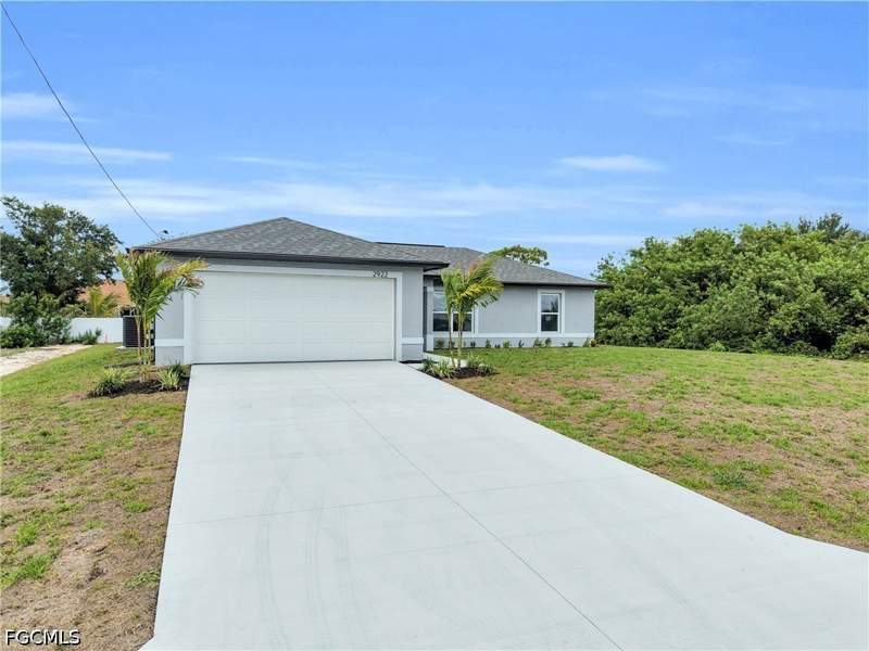 3 bedroom SingleFamilyResidence at 310 NE 9th Ter, Cape Coral, Cape Coral — photo 3