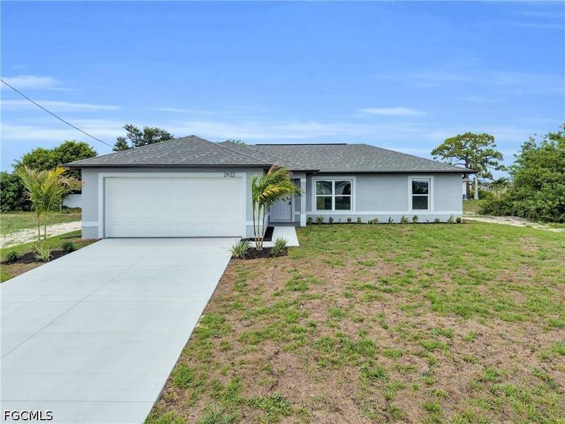 3 bedroom SingleFamilyResidence at 310 NE 9th Ter, Cape Coral, Cape Coral — photo 4