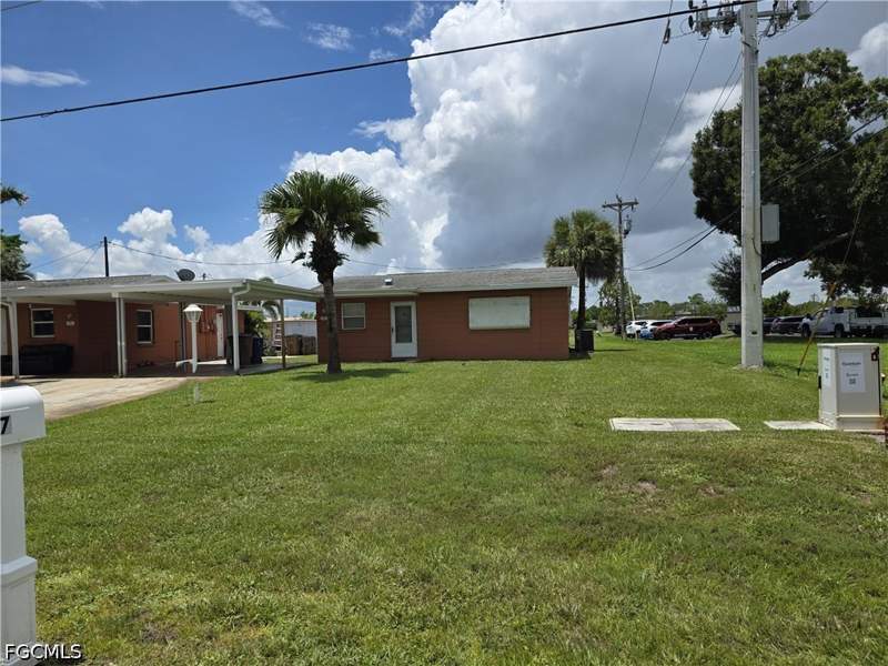 2 bedroom Duplex at 57 Westminster St N, Sabal Palm Gardens, Lehigh Acres — photo 2