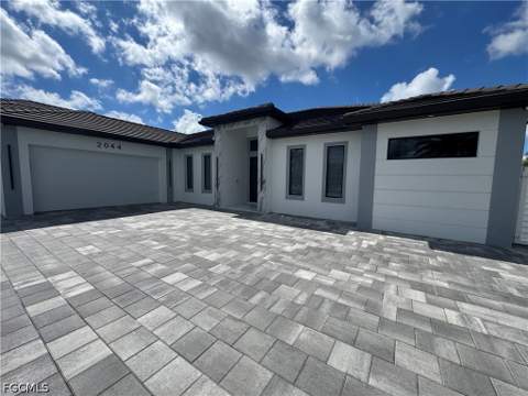2044 NE 5th St, Cape Coral FL - photo 9 of 39