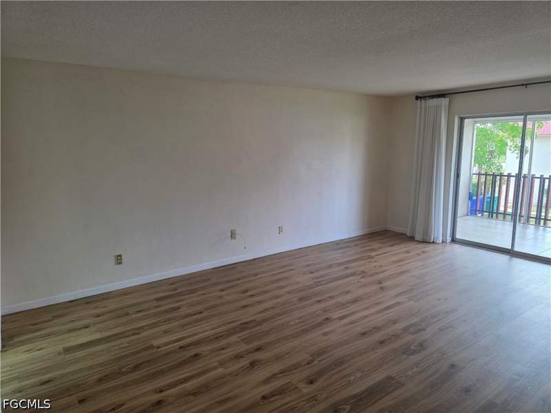 2 bedroom Condominium at 198 Joel Blvd 7, South Broadmoor, Lehigh Acres — photo 5