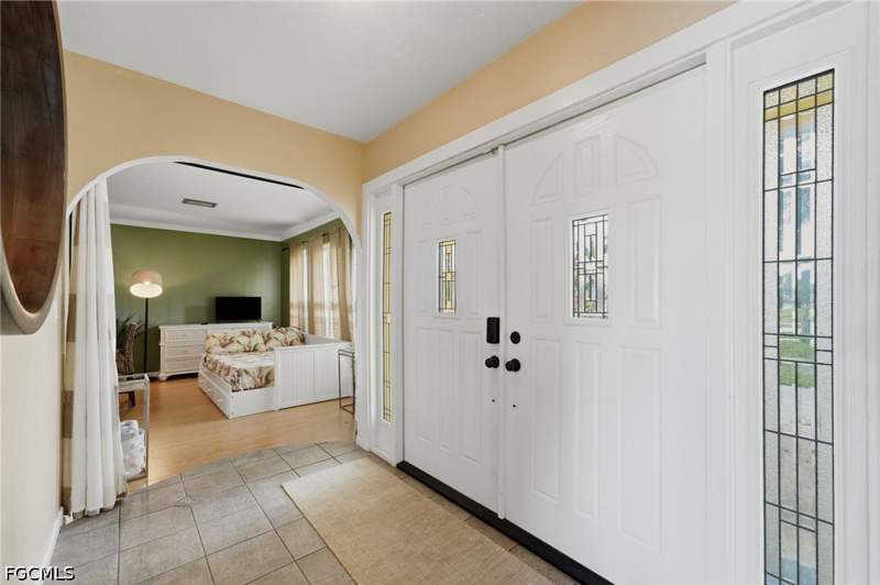 3 bedroom SingleFamilyResidence at 902 El Dorado Pkwy E, Cape Coral, Cape Coral — photo 4