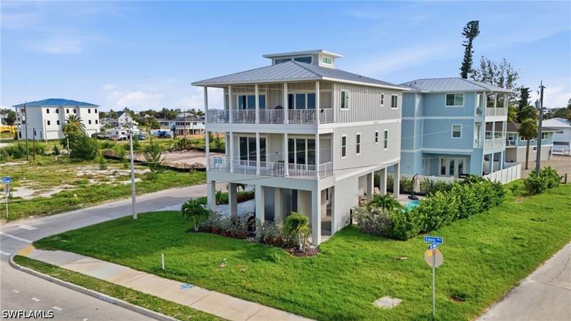 6 bedroom SingleFamilyResidence at 3749 Estero Blvd, Cases, Fort Myers Beach — photo 2