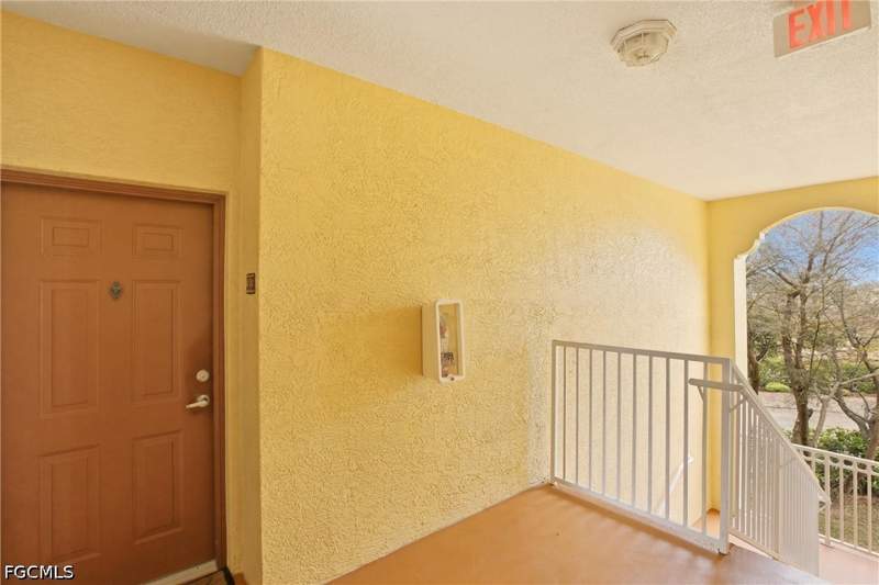 2 bedroom Condominium at 15590 Ocean Walk Cir 313, Gardens At Beachwalk, Fort Myers — photo 2