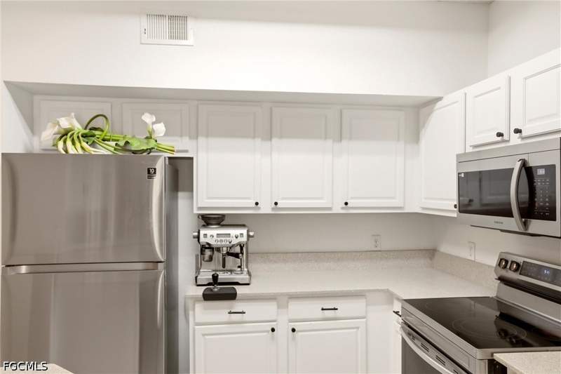 2 bedroom Condominium at 15590 Ocean Walk Cir 313, Gardens At Beachwalk, Fort Myers — photo 5