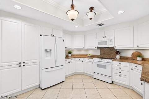 7117 Pelican Bay Blvd 1408, Naples FL - photo 6 of 26