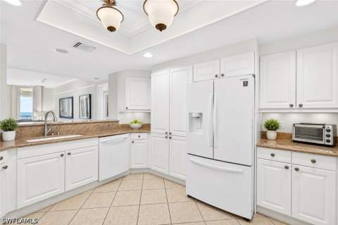 7117 Pelican Bay Blvd 1408, Naples FL - photo 7 of 26