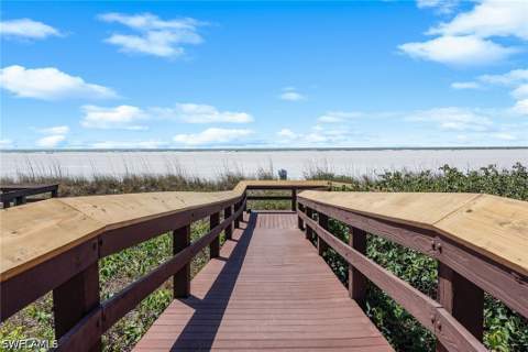 220 Seaview Ct 413, Marco Island FL - photo 19 of 36