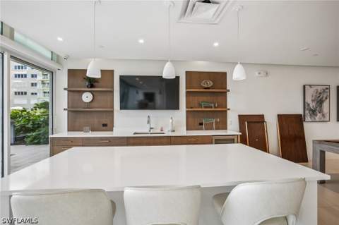 3443 Gulf Shore Blvd N 710, Naples FL - photo 19 of 25