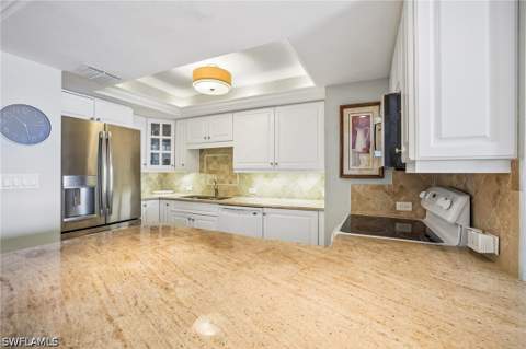 3443 Gulf Shore Blvd N 710, Naples FL - photo 7 of 25