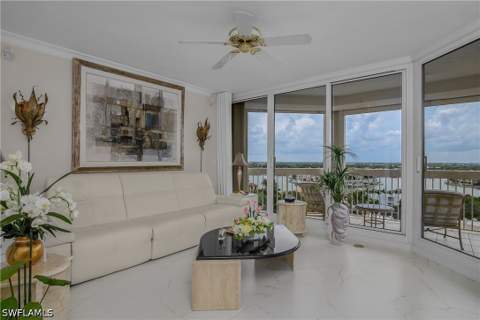 4021 Gulf Shore Blvd N 903, Naples FL - photo 16 of 23