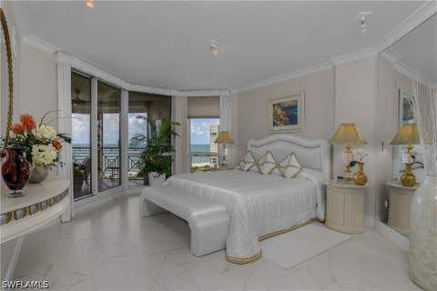 4021 Gulf Shore Blvd N 903, Naples FL - photo 7 of 23
