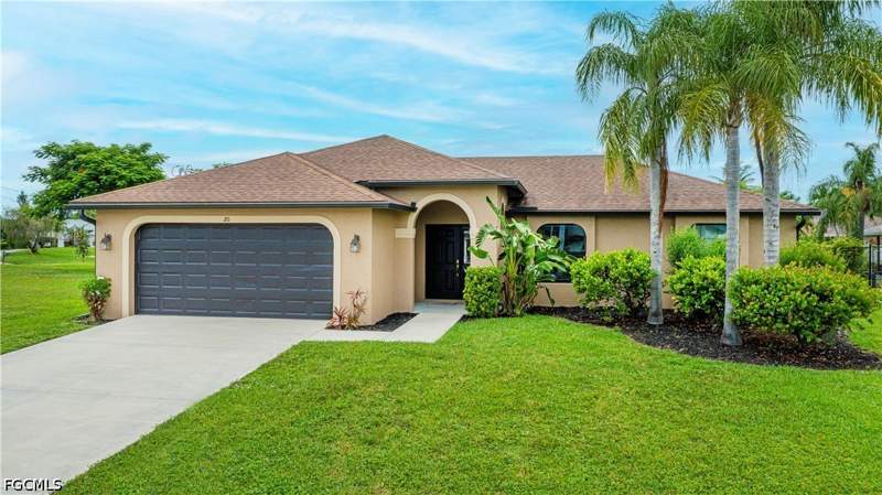 3 bedroom SingleFamilyResidence at 20 NE 20th Ave, Cape Coral, Cape Coral — photo 2