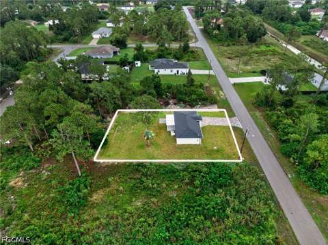851 Calumet St E, Lehigh Acres FL - photo 18 of 36