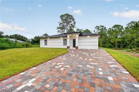 851 Calumet St E, Lehigh Acres FL - photo 23 of 36