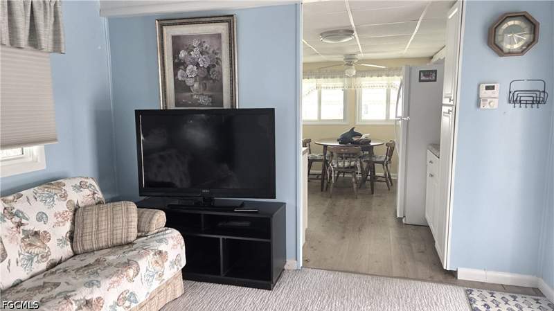 2 bedroom ManufacturedHome at 5558 Palm Beach Blvd 54, Sun-N-Fun Mobile Home Village, Fort Myers — photo 3