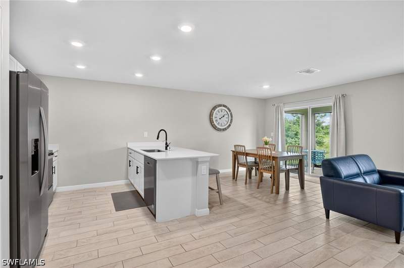 4 bedroom SingleFamilyResidence at 3013 41st St SW, Lehigh Acres, Lehigh Acres — photo 5