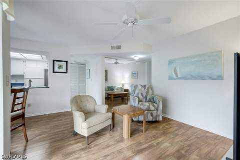 13240 White Marsh Ln 7, Fort Myers FL - photo 12 of 32