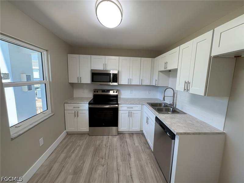 2 bedroom Condominium at 1740 Pine Valley Dr 115, Seven Lakes, Fort Myers — photo 4
