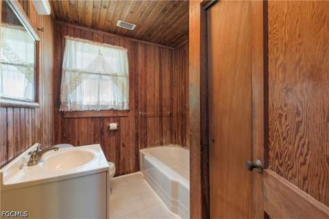 507 Jefferson Ave W, Immokalee FL - photo 17 of 35
