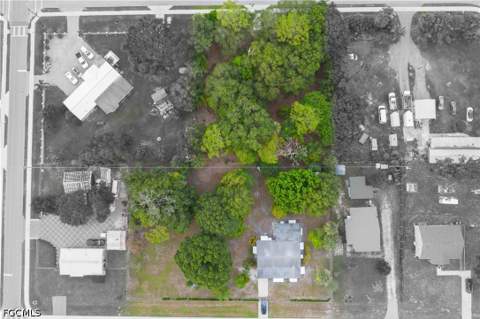 507 Jefferson Ave W, Immokalee FL - photo 6 of 35