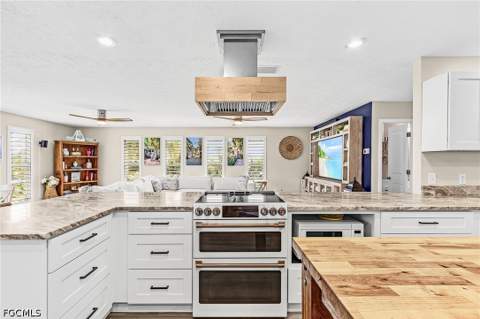 12303 Cristi Way, Bokeelia FL - photo 13 of 50
