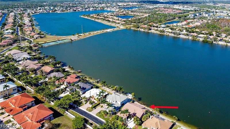 3 bedroom SingleFamilyResidence at 5160 Harborage Dr, Harborage, Fort Myers — photo 4