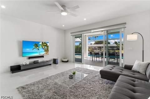 1030 NW 39th Ave, Cape Coral FL - photo 10 of 39