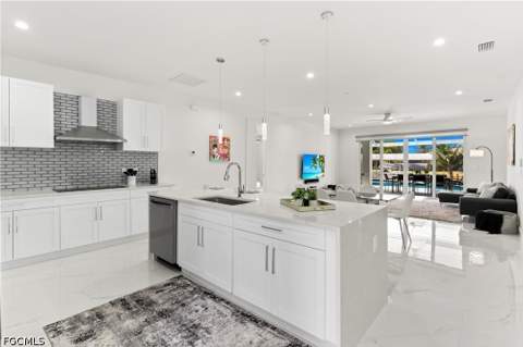 1030 NW 39th Ave, Cape Coral FL - photo 13 of 39