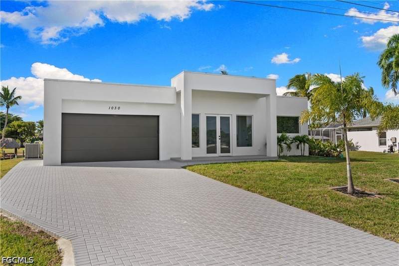 3 bedroom SingleFamilyResidence at 1030 NW 39th Ave, Cape Coral, Cape Coral — photo 2