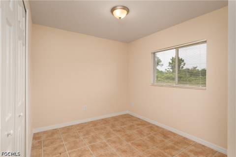 546 Sherwood Ave S, Lehigh Acres FL - photo 15 of 17