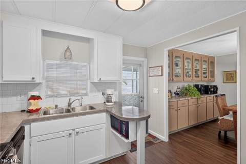 820 Peaceful Dr, North Fort Myers FL - photo 10 of 36